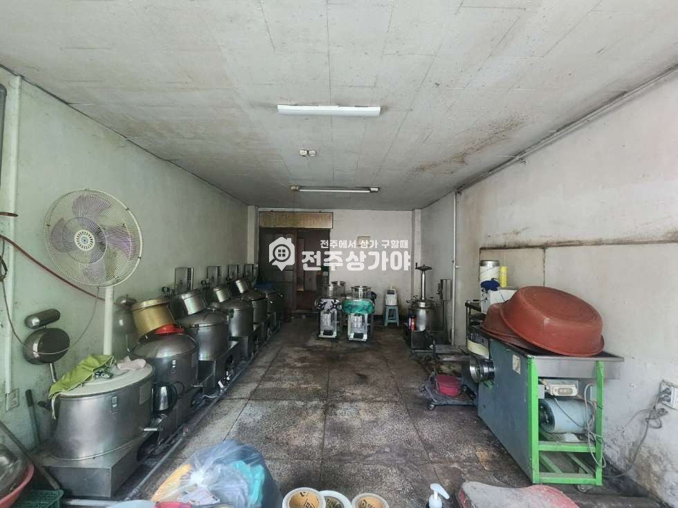 전북 전주완산구 삼천동1가 사거리 상권 괜찮은 자리 월세 매물번호 10769 사진 1