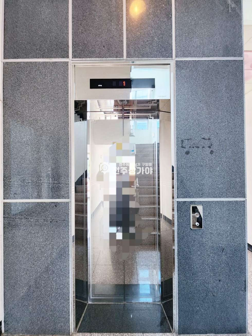 전북 전주완산구 중화산동2가 3층단독사용 채광 주차 너무 좋은자리 월세 매물번호 10758 사진 9