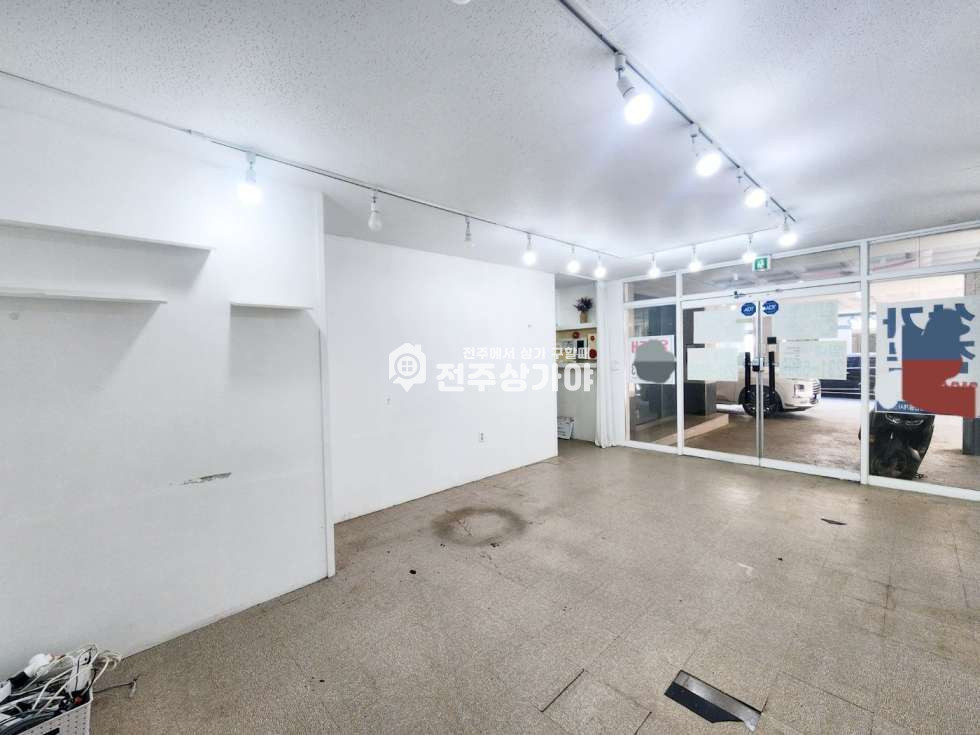 전북 전주완산구 효자동2가 피부샵,마사지,네일샵,사무실 월세 매물번호 11082 사진 2