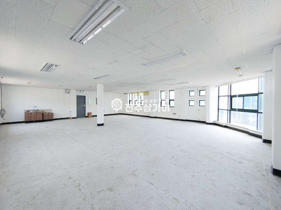 전북 전주완산구 중화산동2가 가격좋고위치좋은사무실자리보러오세요 월세 매물번호 10152 사진 3