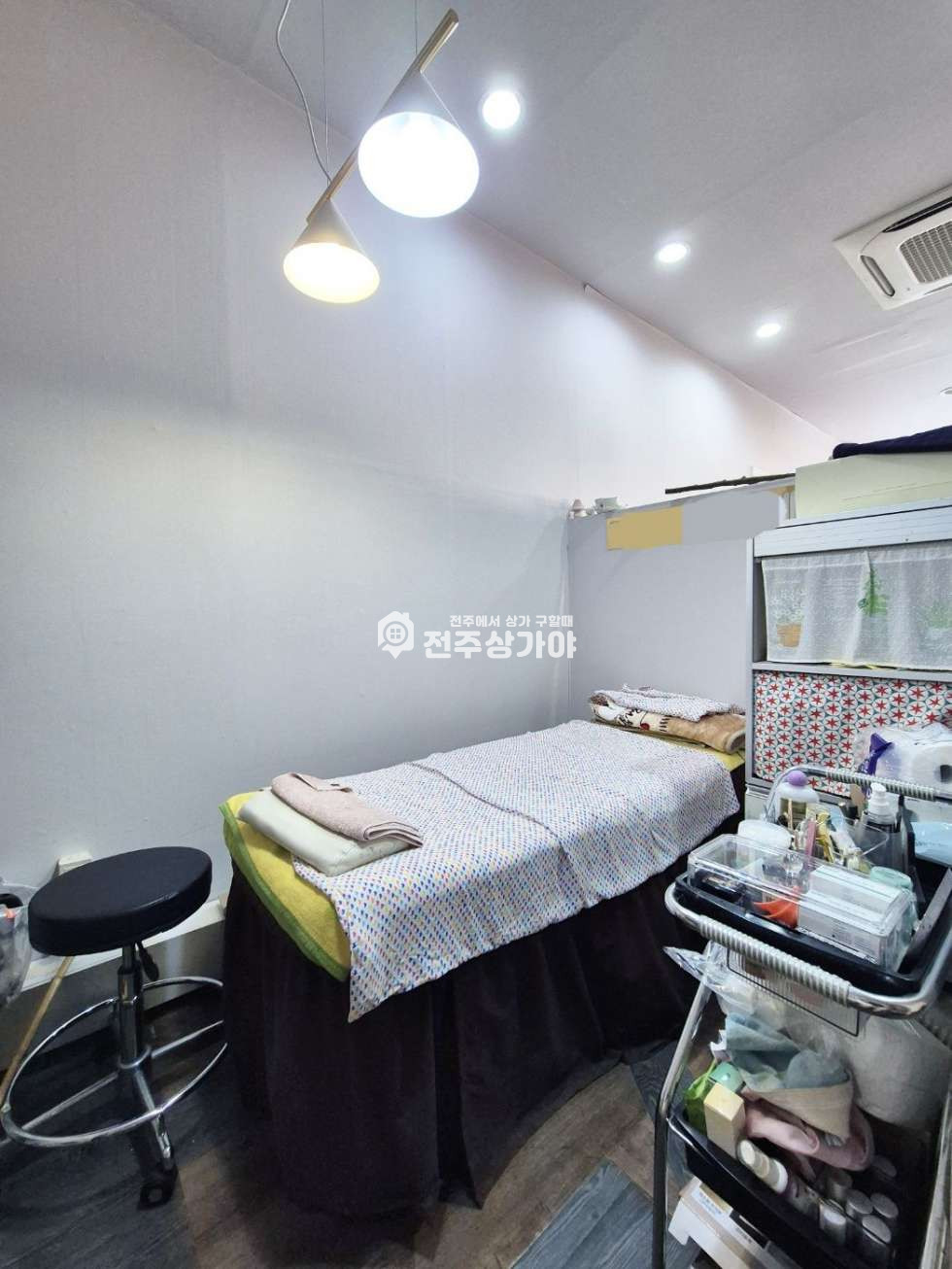전북 전주완산구 효자동3가 네일샵 하던 자리 타 업종 가능 월세 매물번호 11140 사진 6
