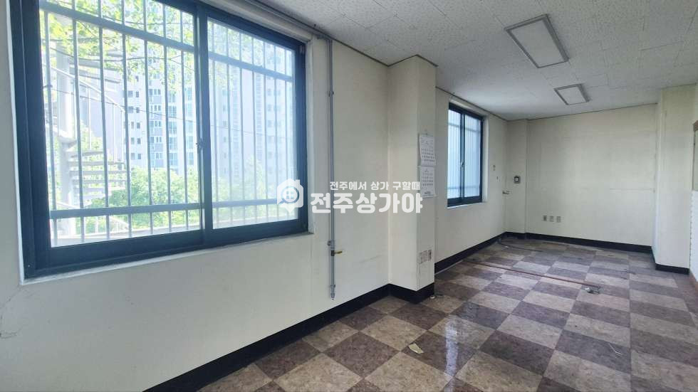 전북 전주완산구 중화산동2가 본병원인근 대로변 코너자리 상가임대 월세 매물번호 11332 사진 7