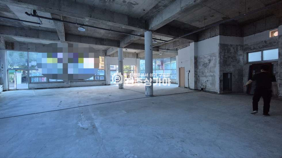전북 전주덕진구 송천동1가 1동 송천초등학교 인근 약70평 1층 상가임대 월세 매물번호 11394 사진 6