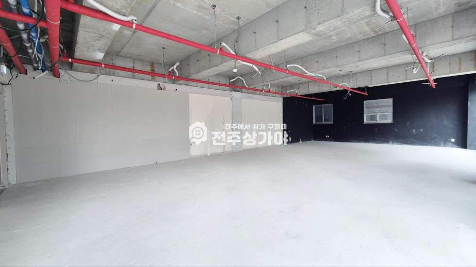 전북 전주완산구 효자동2가 세븐팰리스대시앙아파트 인근 약40평 6층 상가임대 월세 매물번호 11475 사진 2
