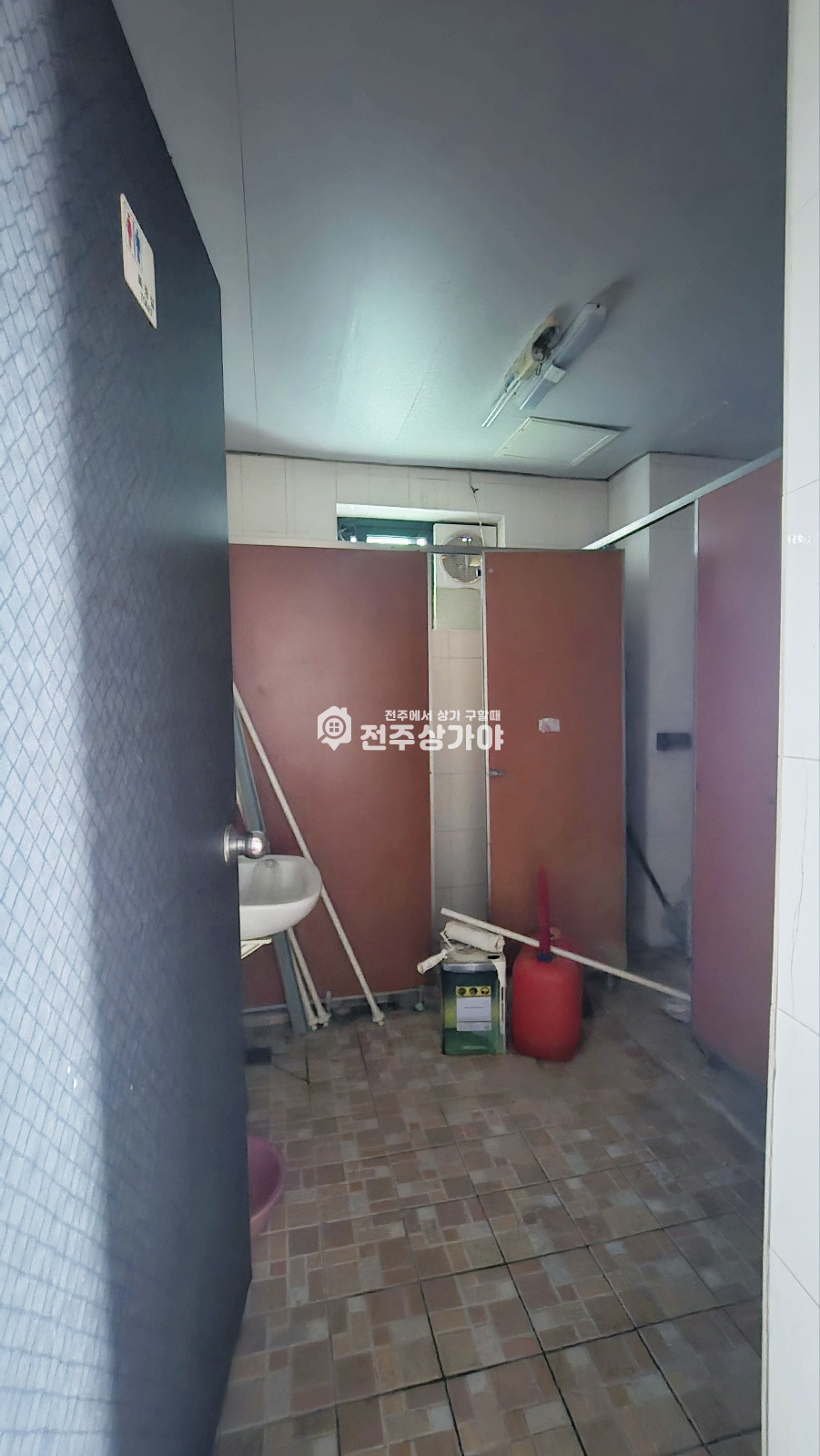 전북 전주완산구 평화동2가 동아현대아파트 인근 약35평 2층상가 월세 매물번호 11557 사진 5