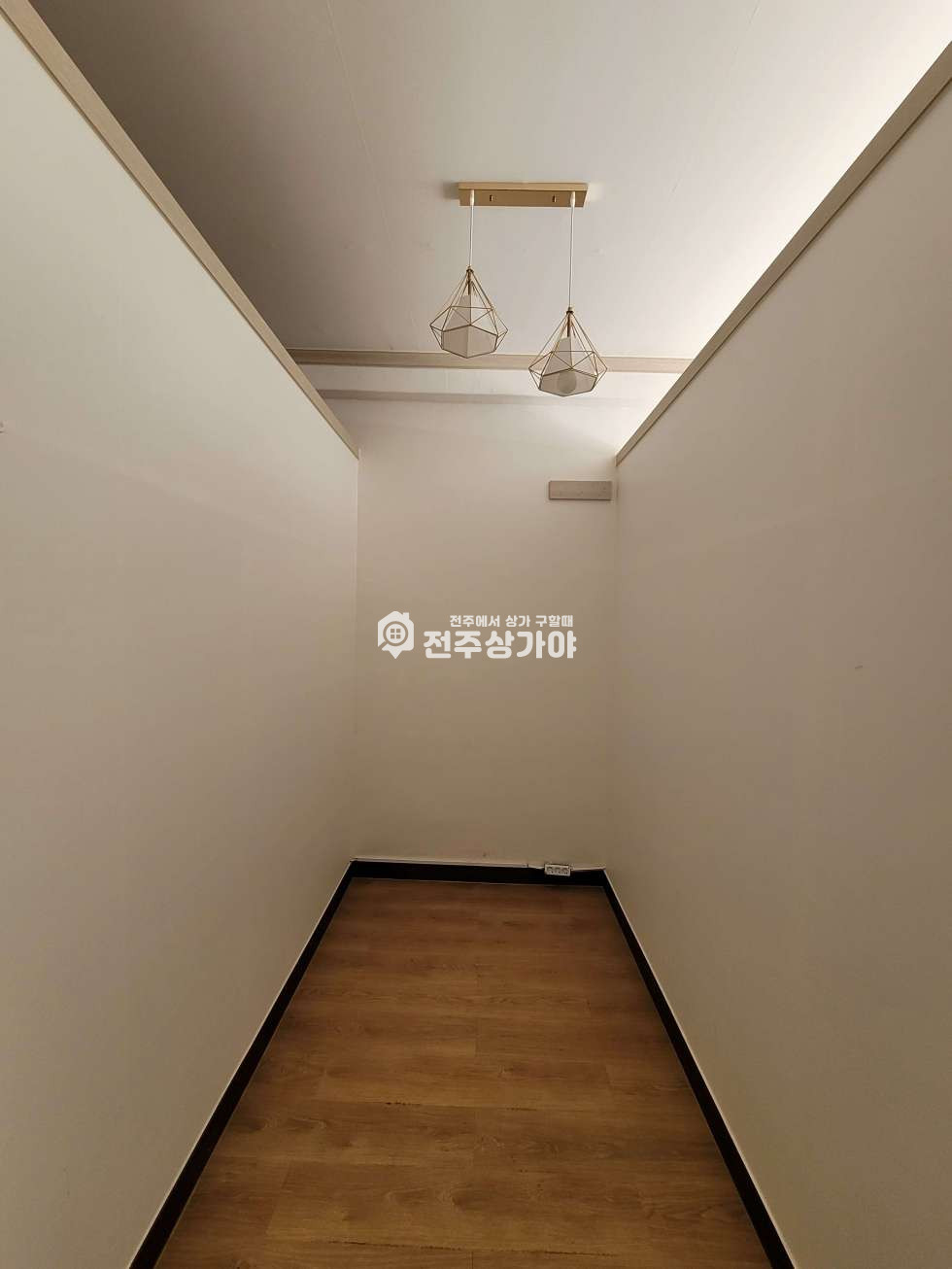 전북 전주완산구 삼천동1가 풍남중학교 인근 약28평 1층 상가임대 월세 매물번호 11612 사진 3