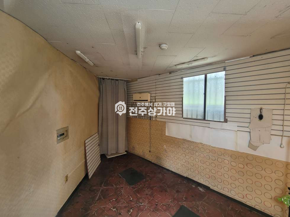 전북 전주완산구 효자동1가 서부거성아파트 인근 약2평 1층 상가임대 월세 매물번호 11628 사진 2