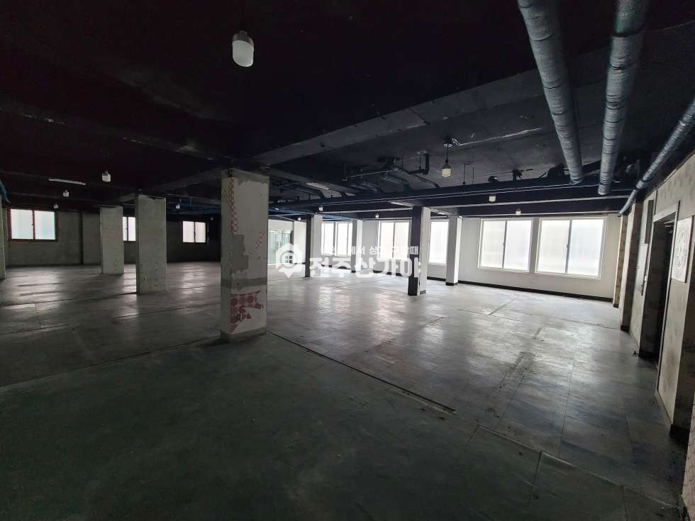 전북 전주완산구 평화동1가 전주남중학교인근 약50평 2층 상가임대 월세 매물번호 11564 사진 4