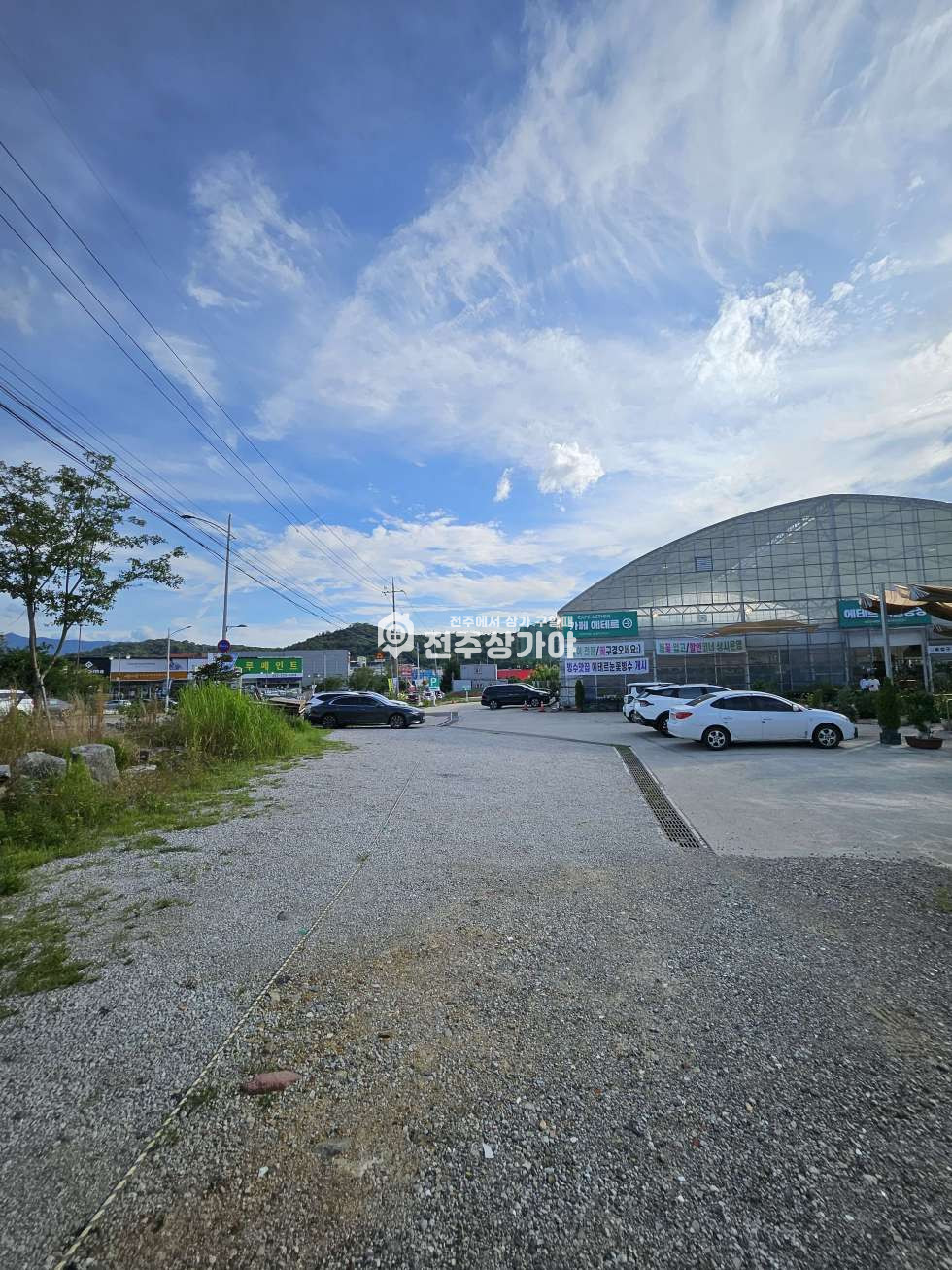 전북 전주완산구 효자동3가 효자동 대로변 210평 대형 루프탑카페 및 460평 식물원 양도양수 월세 매물번호 11641 사진 26