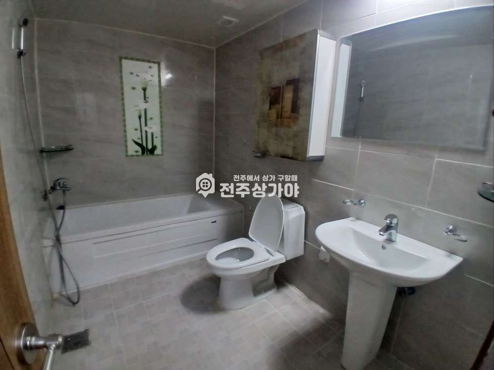전북 전주덕진구 덕진동1가 덕진초등학교 인근 리모델링 쓰리룸 월세 매물번호 11740 사진 3
