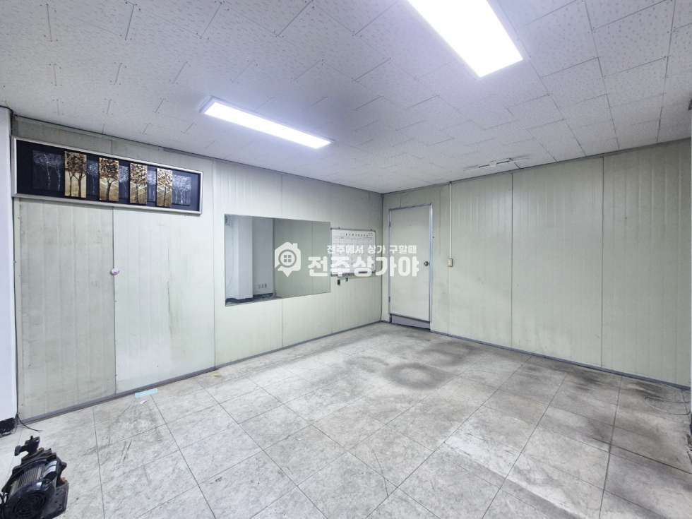 전북 전주완산구 삼천동1가 안행현대 아파트 인근 약10평 1층 사무실임대 월세 매물번호 11763 사진 2