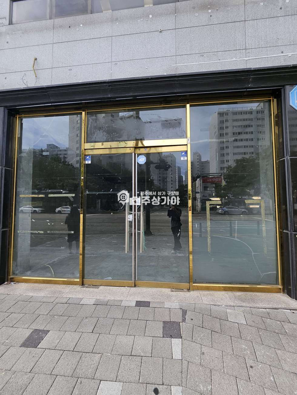 전북 전주완산구 효자동2가 전주비전대학교 인근 대로변 약24평 1층 상가임대 월세 매물번호 11771 사진 1