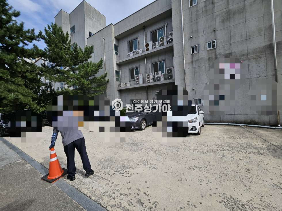 전북 전주완산구 효자동2가 효자휴먼시아 1단지아파트 맞은편 대로변 3층상가 통매매 매매 매물번호 11772 사진 4