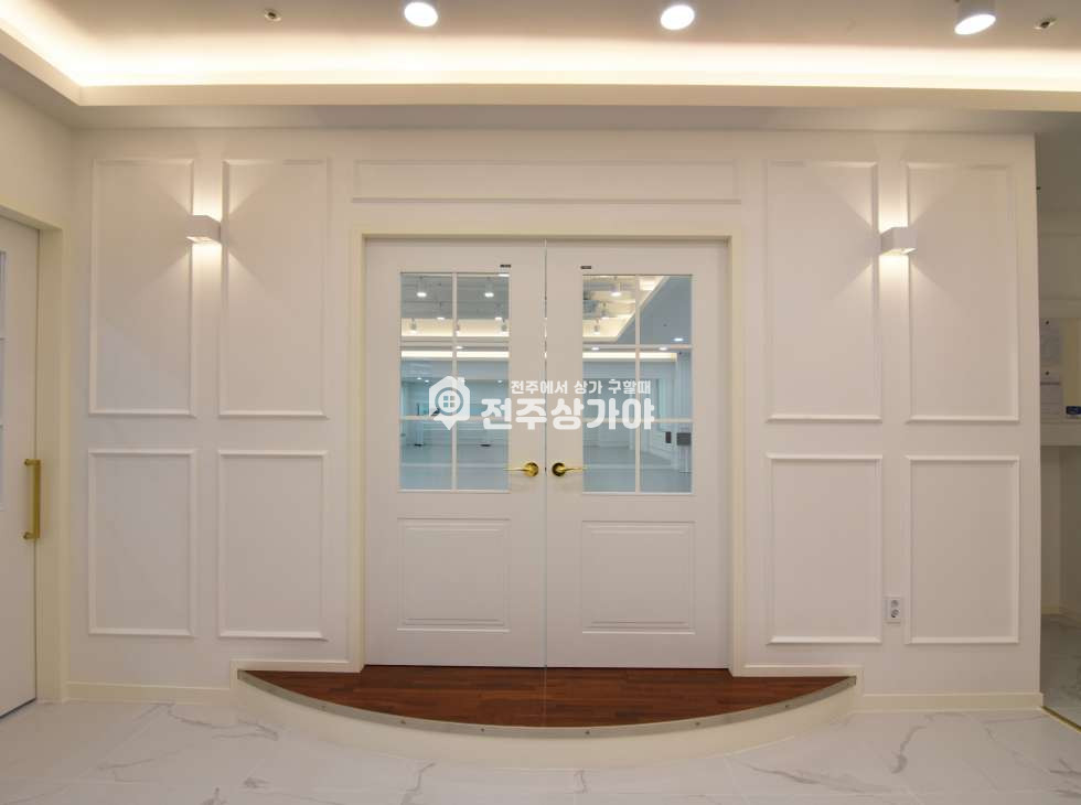전북 전주완산구 효자동3가 전북경찰청 인근 약50평 2층 상가 양도양수 월세 매물번호 11775 사진 1