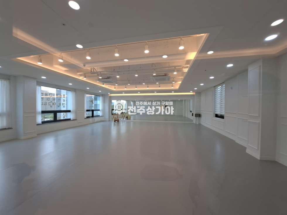 전북 전주완산구 효자동3가 전북경찰청 인근 약50평 2층 상가 양도양수 월세 매물번호 11775 사진 6