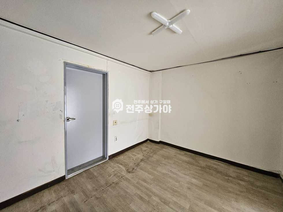 전북 전주완산구 중화산동2가 중산초등학교 인근 약10평 1층 상가임대 월세 매물번호 11791 사진 5