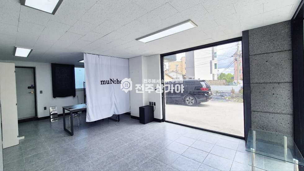 전북 전주완산구 효자동3가 전주대학교 구정문 인근 약6평 1층 상가임대 월세 매물번호 11795 사진 2