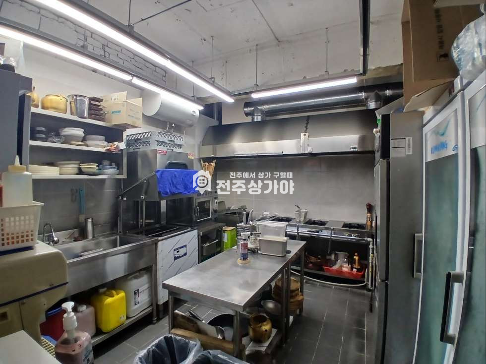 전북 전주덕진구 덕진동1가 전북대학교 인근 약20평 1층 상가 양도양수 월세 매물번호 11796 사진 3
