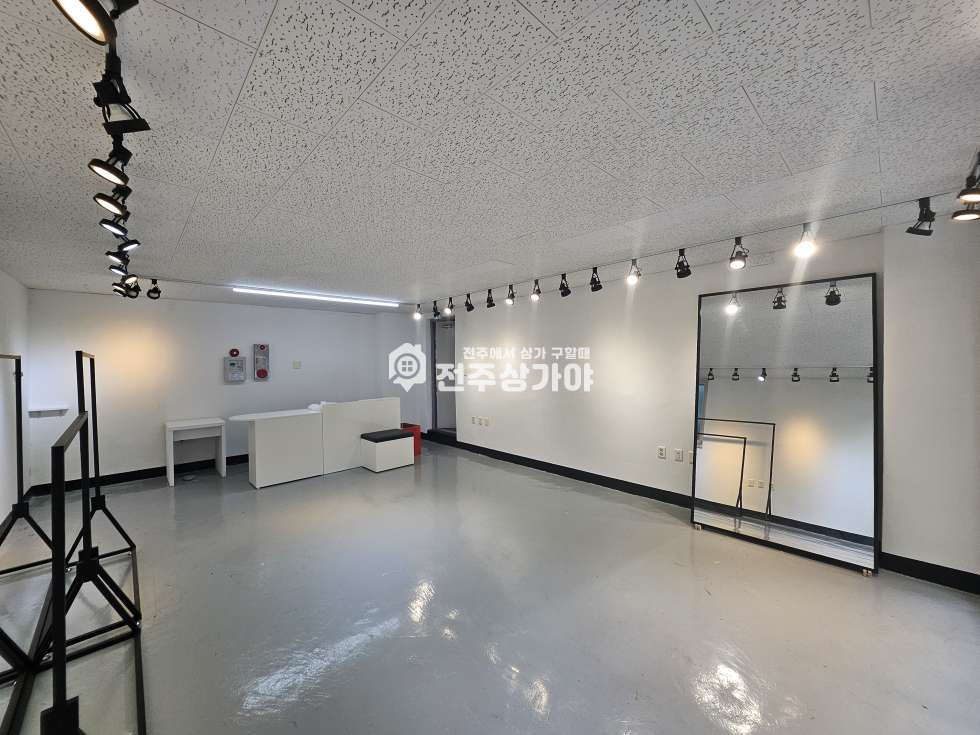 전북 전주덕진구 인후동1가 주건축물제1동 인후초등학교 인근 약11평 1층 상가임대 월세 매물번호 11834 사진 4