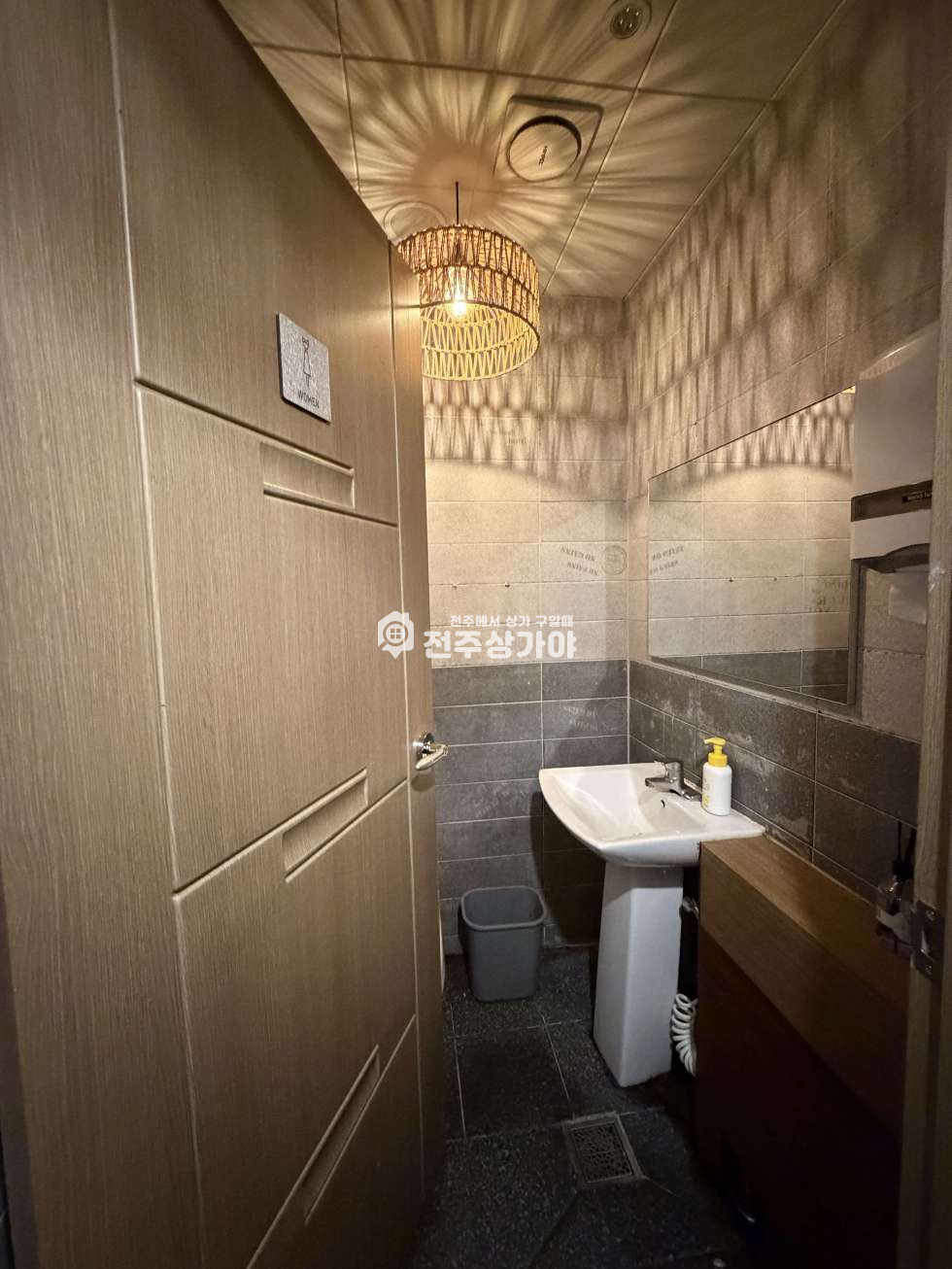 전북 전주덕진구 덕진동1가 전북대학교 메인거리 약24평 1층 상가 양도양수 월세 매물번호 11841 사진 8