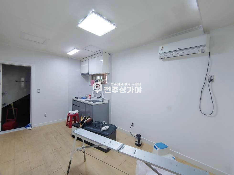 전북 전주덕진구 송천동1가 주건축물제1동 1인작업실사무실용도찾으시는분께추천 월세 매물번호 10097 사진 3