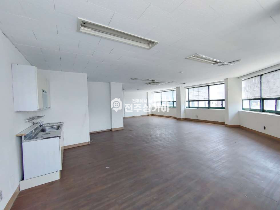 전북 전주완산구 중화산동2가 위치너무좋고가격착한사무실자리보러오세요 월세 매물번호 10153 사진 2
