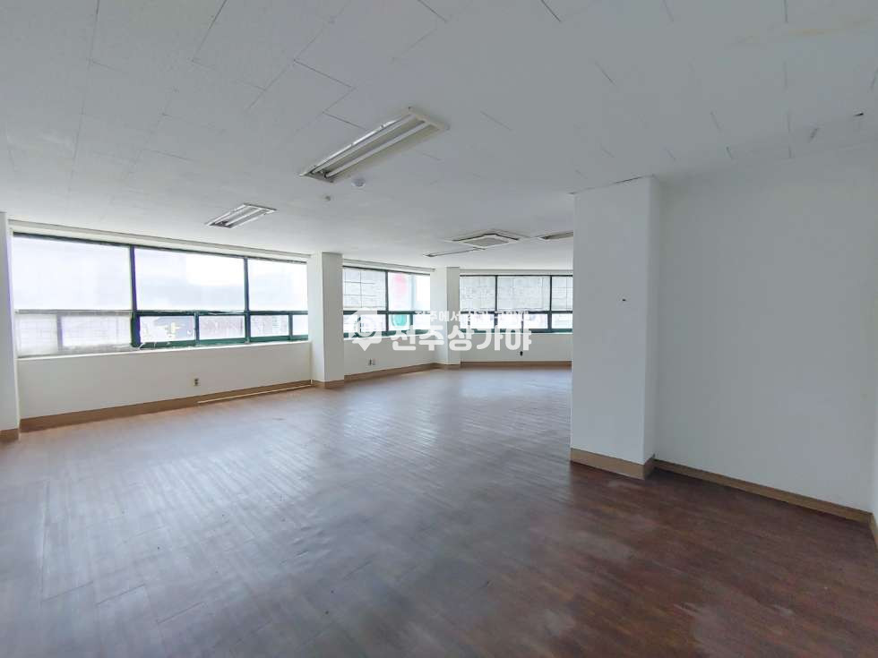 전북 전주완산구 중화산동2가 위치너무좋고가격착한사무실자리보러오세요 월세 매물번호 10153 사진 3