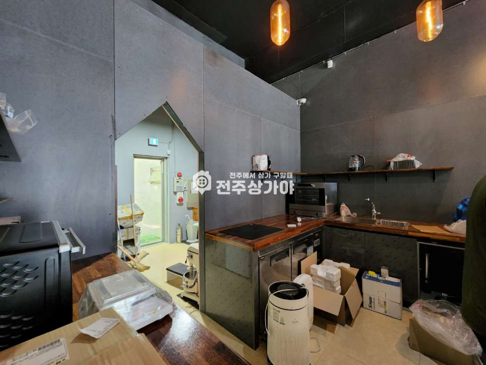 전북 전주덕진구 호성동1가 주건축물제1동 복층에테라스까지시설권리금없는목좋은카페자리 월세 매물번호 10150 사진 5