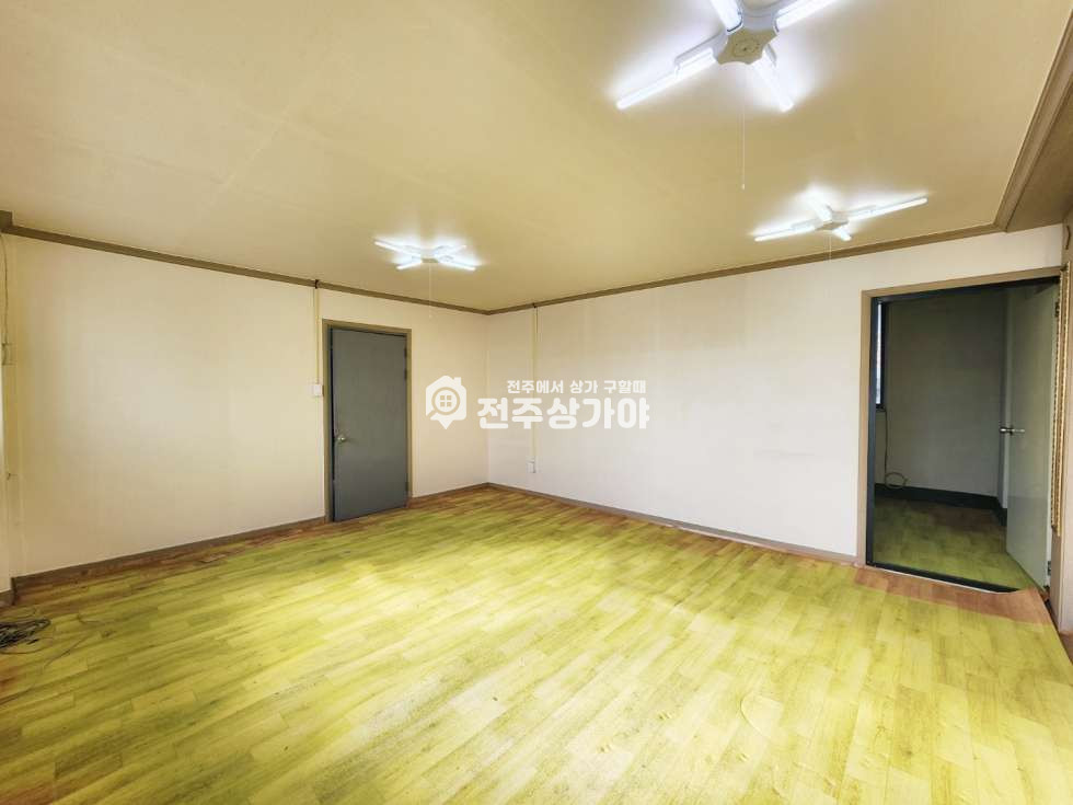 전북 전주완산구 효자동1가 저렴한 사무실 50평 월세 매물번호 10317 사진 8