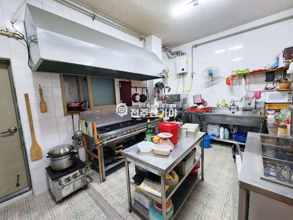 전북 전주완산구 효자동2가 무권리일 정도로 아주작은 권리금 월세 매물번호 10362 사진 4