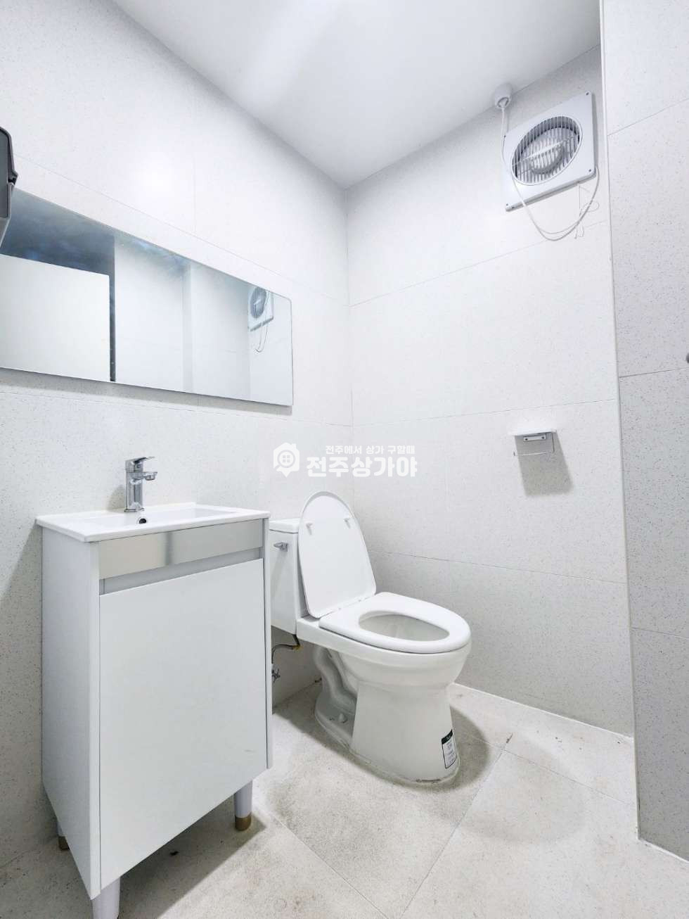 전북 전주완산구 중앙동2가 대로변앞 홍보성 좋은자리 월세 매물번호 10393 사진 5