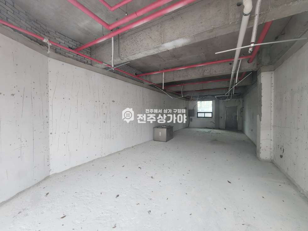 전북 전주완산구 평화동1가 큰대로변 앞 홍보성 좋은 자리 월세 매물번호 10410 사진 1