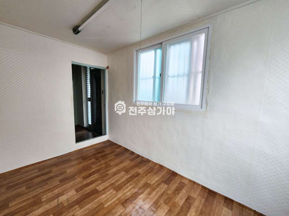 전북 전주덕진구 인후동1가 분위기 좋은 리모델링 1층 상가 월세 매물번호 10514 사진 8