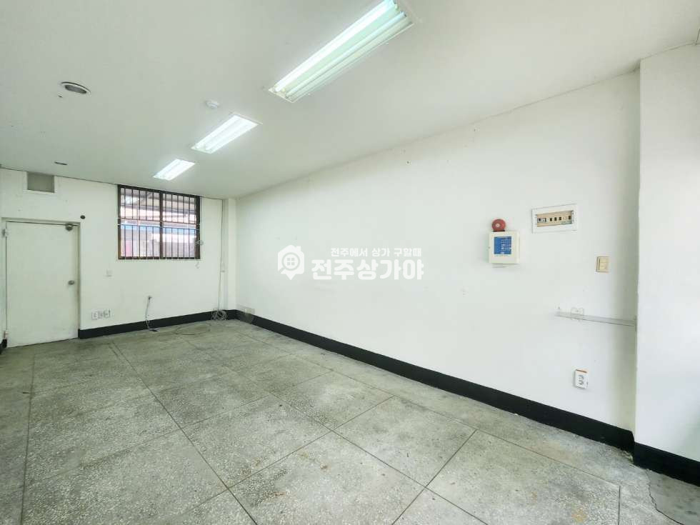 전북 전주완산구 효자동1가 아파트 단지 대로변 앞 월세 매물번호 10625 사진 4