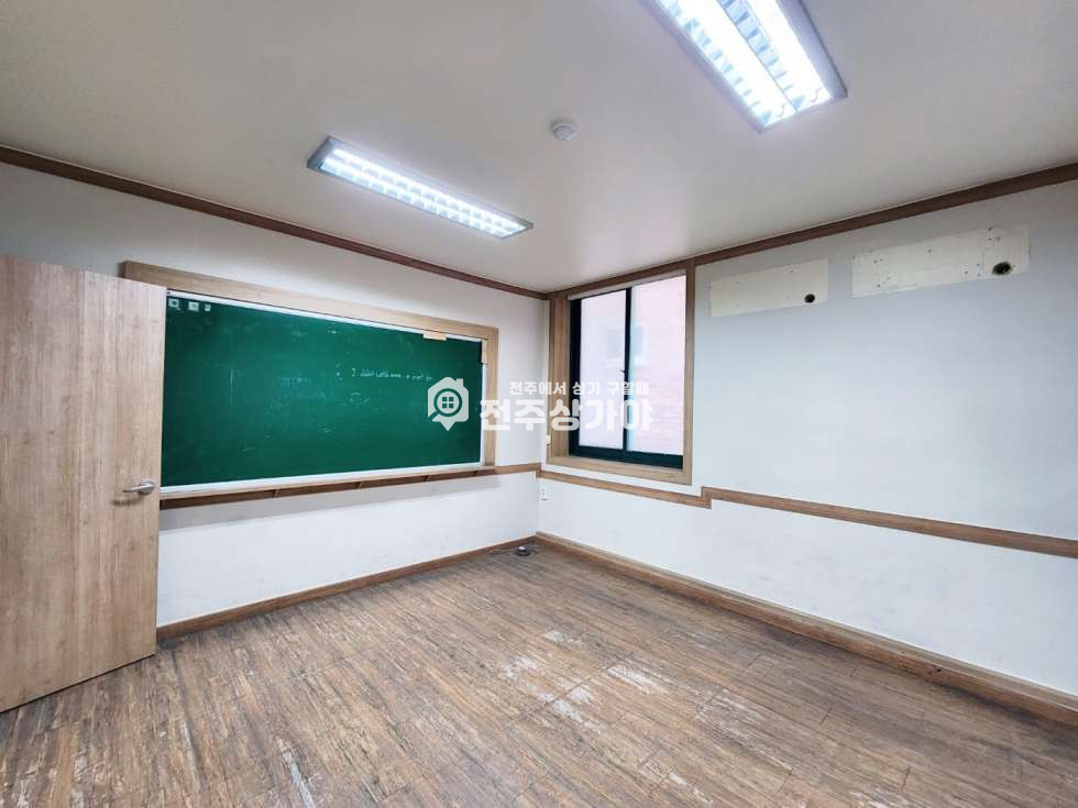 전북 전주완산구 중화산동2가 학원하던 자리 월세 매물번호 10652 사진 5