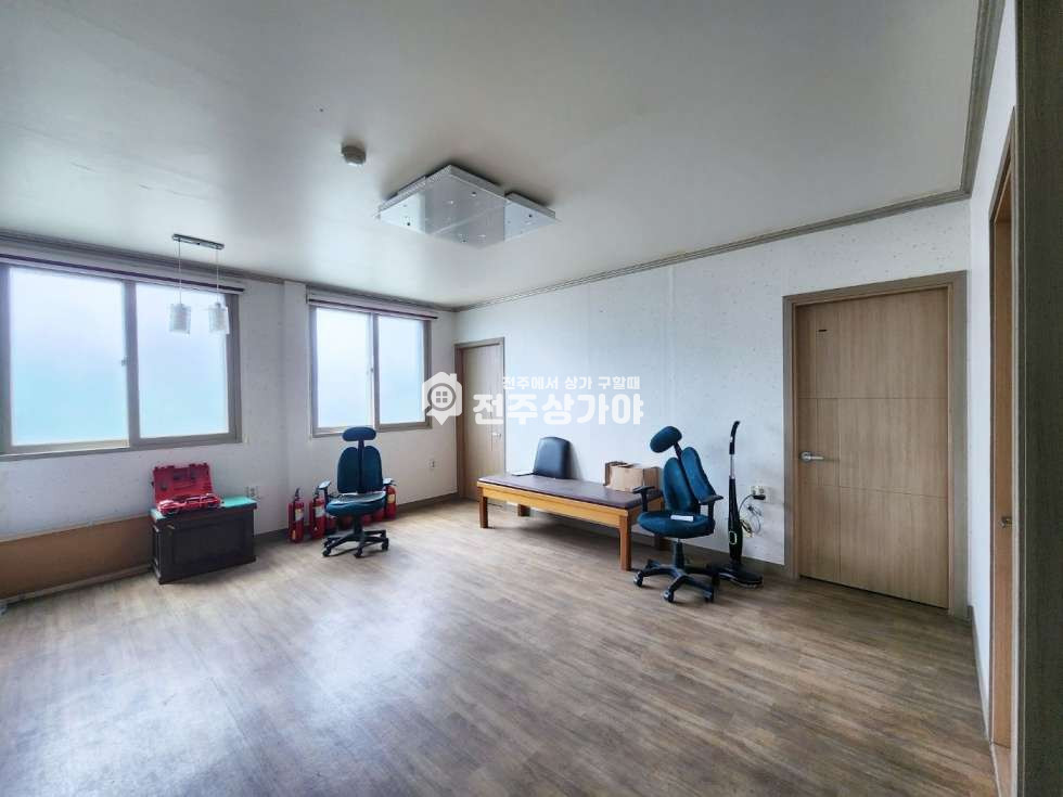 전북 전주완산구 평화동1가 주거용 사무실 사용 가능 주택,근생 보증금 조절가능 월세 매물번호 10747 사진 3